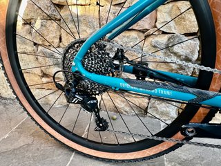 Megamo Kansas E-Gravel 2023 SRAM Apex 1x11v