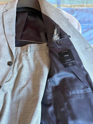 Traje de vestir gris hombre