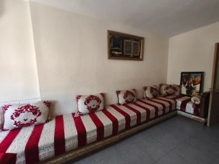 Sofá marroquí - Mtarba y cortinas a juego.