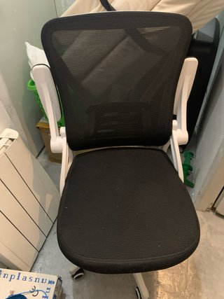 Silla de oficina ergonómica con ruedas