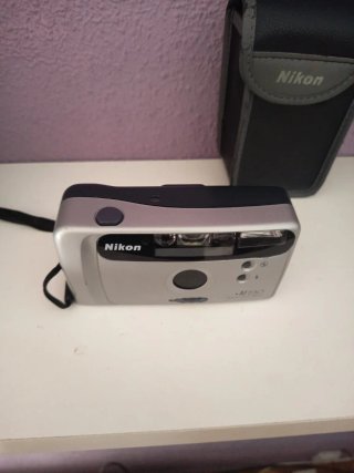 Cámara Fotos Vintage Nikon AF230 Plata