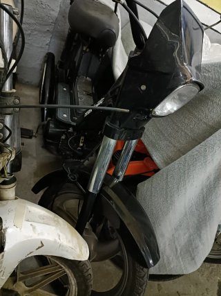 Derbi Variant Start Sport Negra también cambio