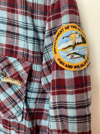 Camisa Replay a cuadros azul y granate.