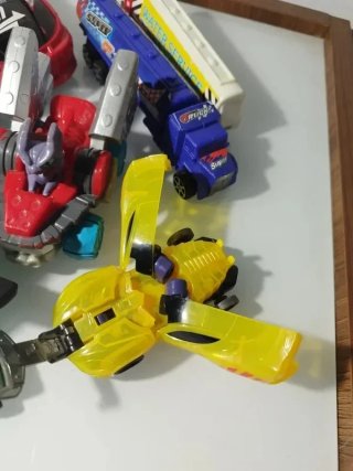 Lote de coches y vehículos de juguete