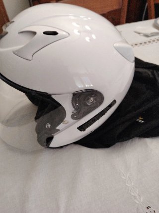 Casco Scorpion Exo 220. Nuevo, en su funda origina