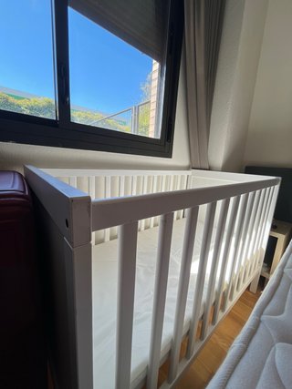Cuna IKEA SUNDVIK Blanca 60x120 cm con colchon
