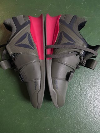 Zapatillas halterofilia Reebok verdes