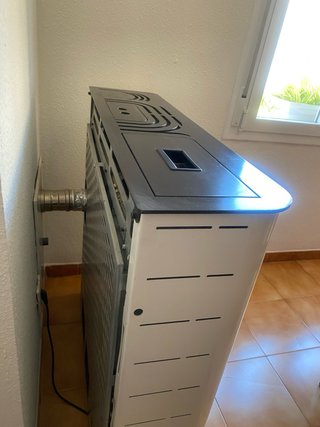 Estufa Pellet Boreal 12MF SLIM Marfil 12kw mando