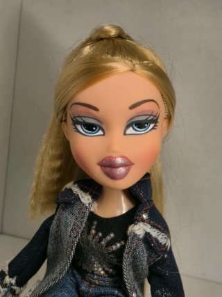 Bratz Funk 'n' Glow Cloe