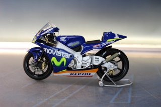 09. Maqueta Moto GP: Honda RS250RW. Dani Pedrosa 2005. 1:12.