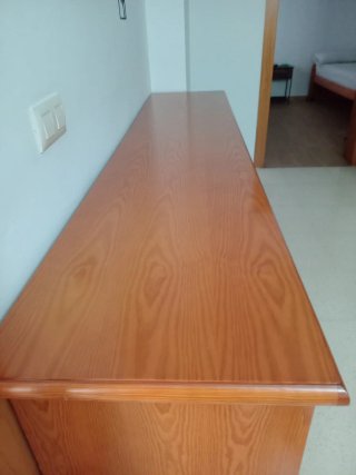 Aparador provenzal de madera