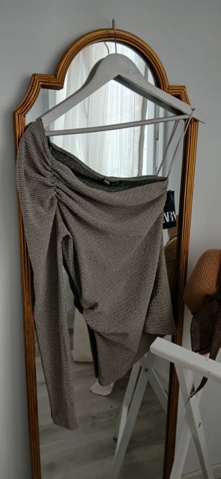 Top Zara Hombro Descubierto Manga Larga