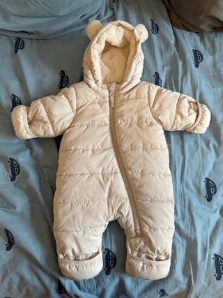 Buzo bebé H&M impermeable corderito