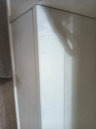 Mueble de salón blanco