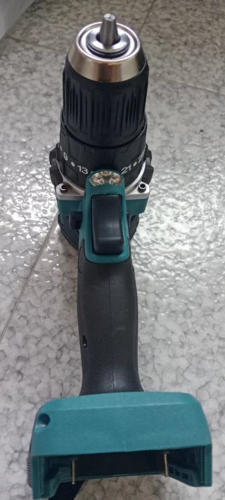 Taladro Makita (no incluye cargador ni batería)