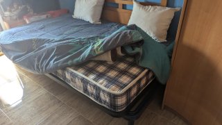 Cama 105x90 cm sin estrenar