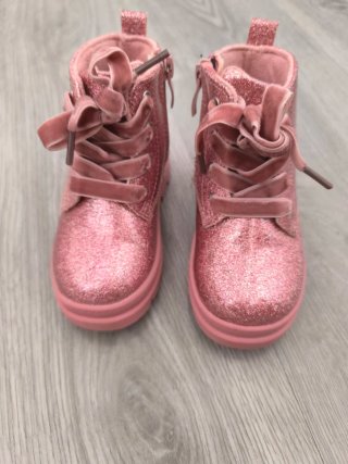 Botas niña rosas brillantes