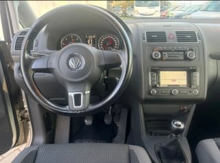 Volkswagen Touran 2011