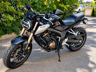 Honda CB 650 R Negra