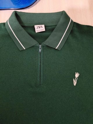 Polo Zara Verde Talla M con Bordado