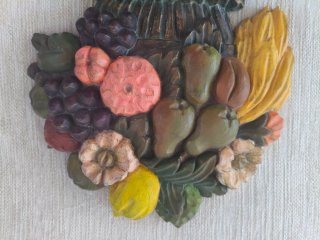 Placa Vintage Jarrón Frutas Relieve