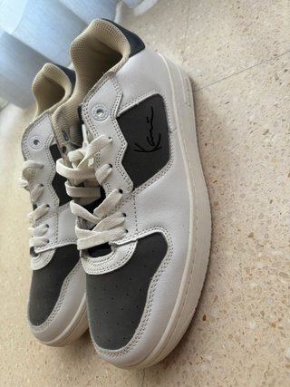 Zapatillas Karl Kani Talla 44 Blancas y Negras