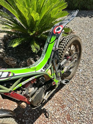 Vertigo Combat 300cc Moto Trial