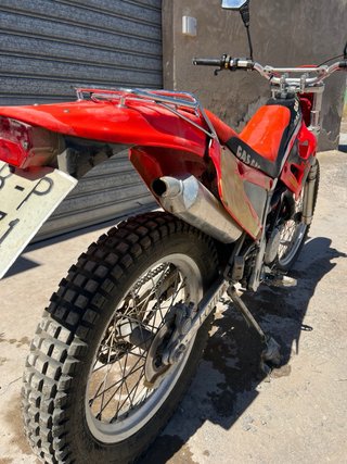 Moto de Trial de 250