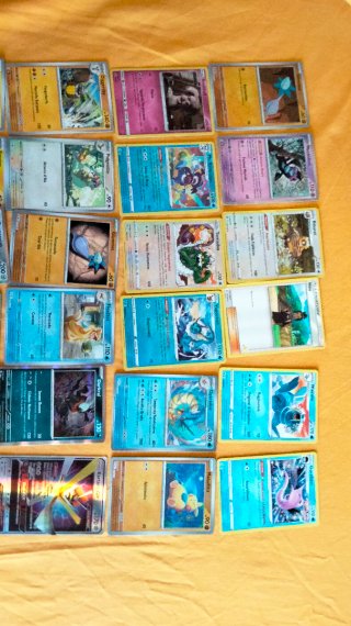 99 Carte Pokemon Italiane