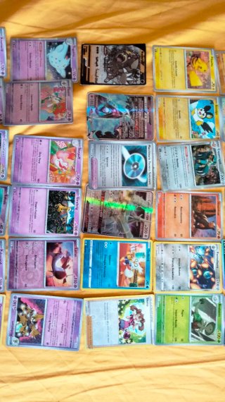 99 Carte Pokemon Italiane