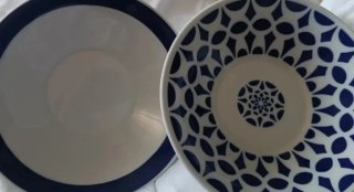 2 platos hondos y 2 medianos Sargadelos