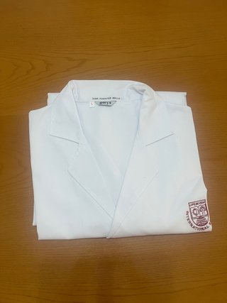 Bata Colegio Lope de Vega Talla L