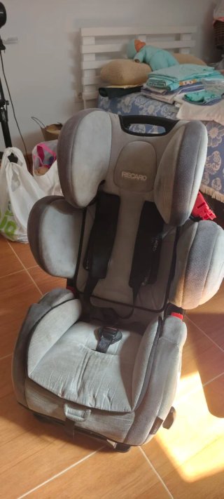 Silla de coche Recaro gris
