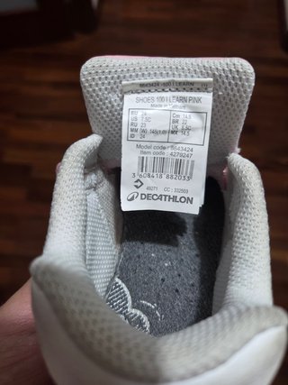 Sapatilhas rosa tamanho 24