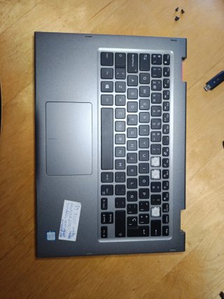 Placa Base y Carcasa Dell Inspiron P69G001