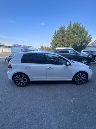 Volkswagen Golf 2.0 TSI GTI Adidas