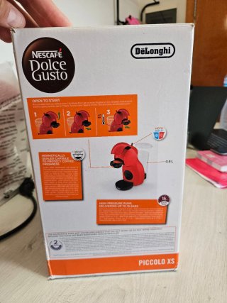 Cafetera Dolce Gusto Roja