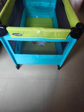 Cuna de viaje infantil