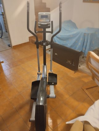 Bicicleta Elíptica BH Quantum Profesional