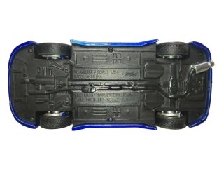 Coche de juguete Mitsubishi azul