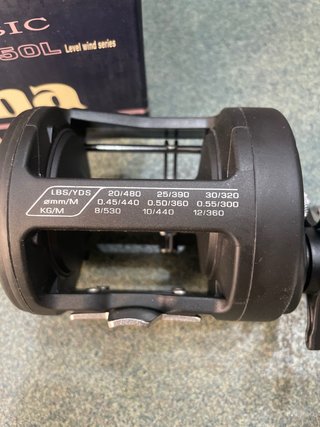 Carrete Okuma Classic CL 450L.