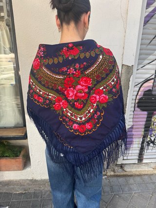 Mantón flores azul y rojo