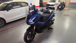 Honda ADV 350 Maxi Scooter