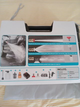 Pistola de agua a presión con batería