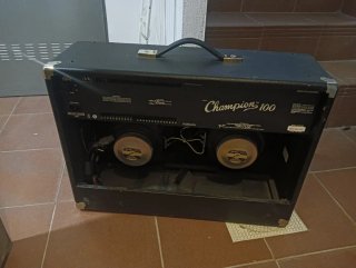 Amplificador Guitarra Fender Champion 100