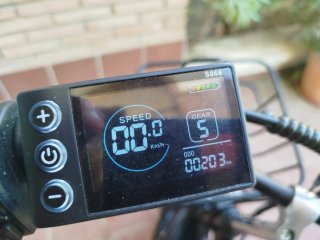 Triciclo Eléctrico Negro