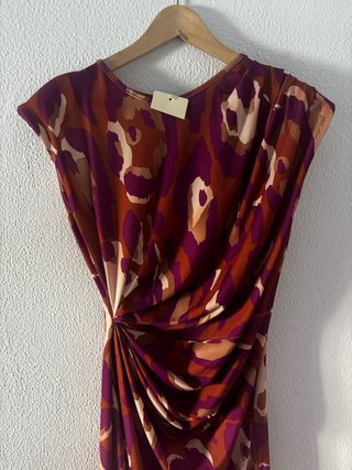 Vestido estampado naranja y morado