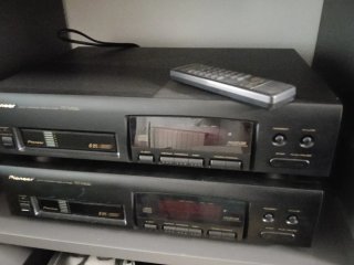 Pioneer CD x6 PD-M426 + mando