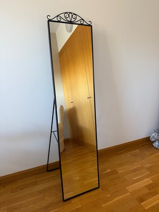 Coppia di specchi da terra in ferro battuto nero