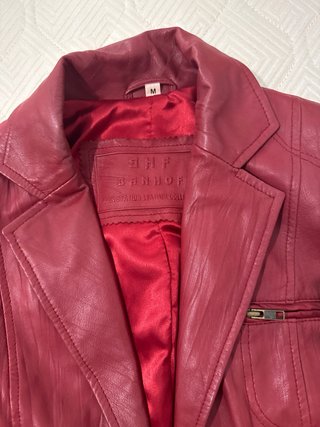 Chaqueta roja BHF Bahnhof